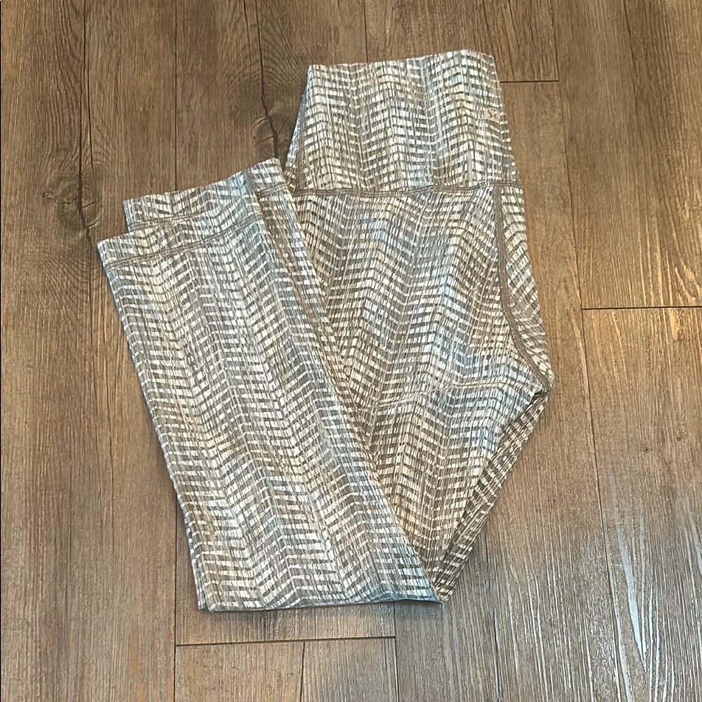Gray Patterned Lululemon Capri Leggings